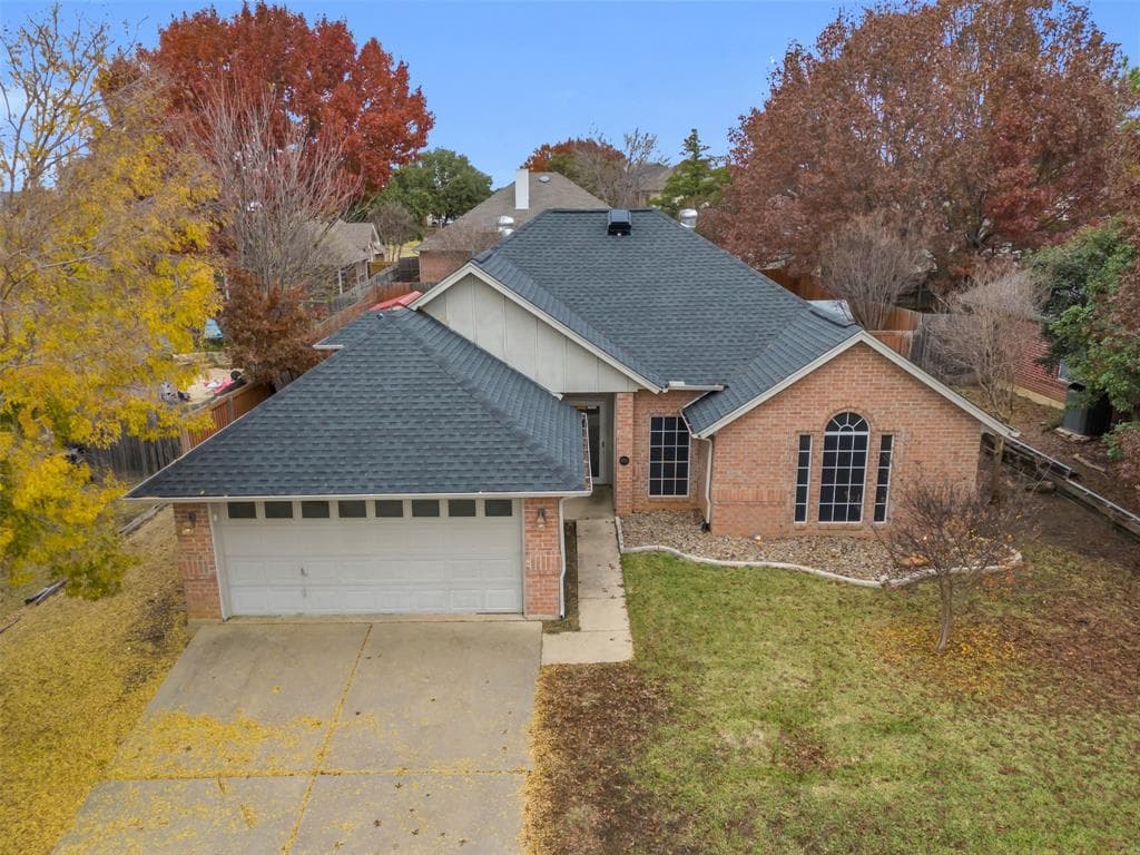 6725 Dogwood Ln