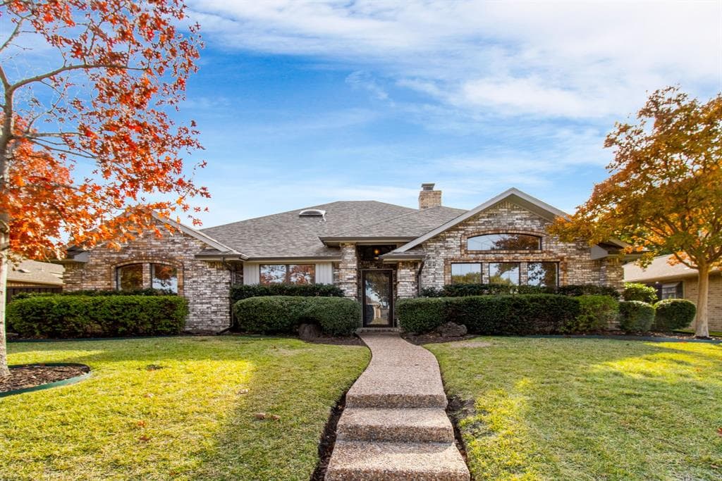 729 Eagle Dr