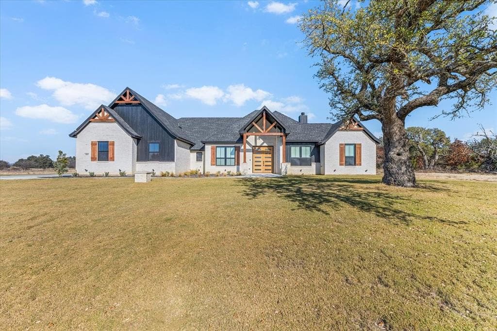 1019 Twin Creeks Dr