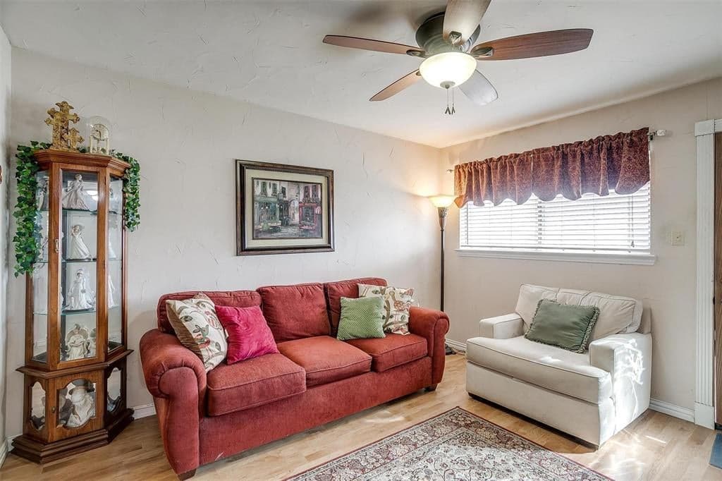 Gallery image 4