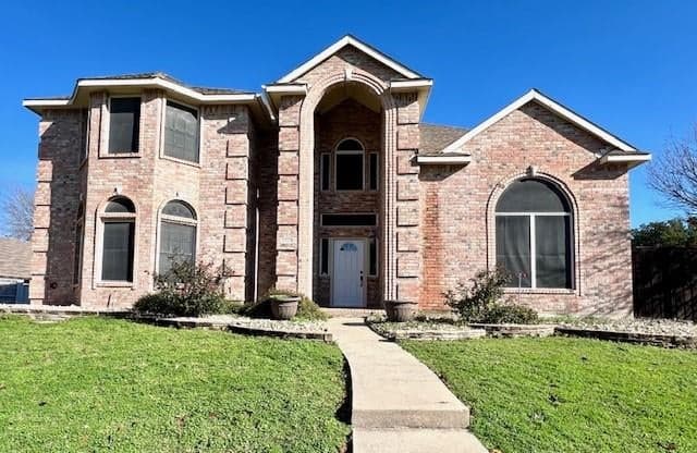 3205 Candide Ln
