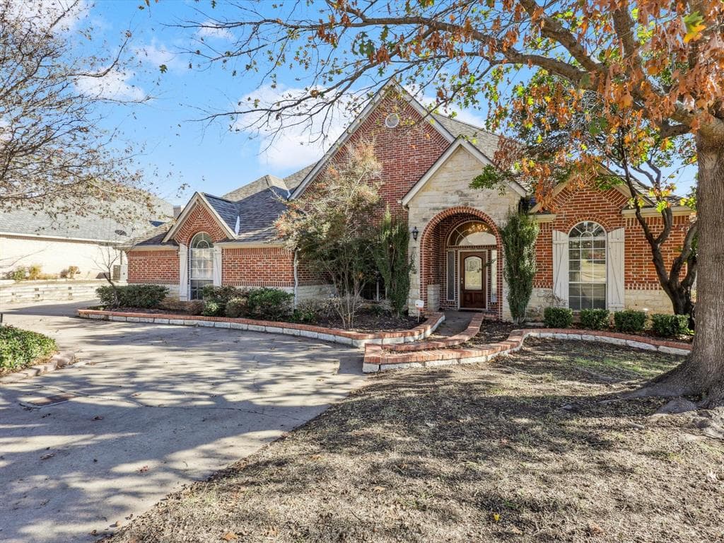 7617 Royal Troon Dr