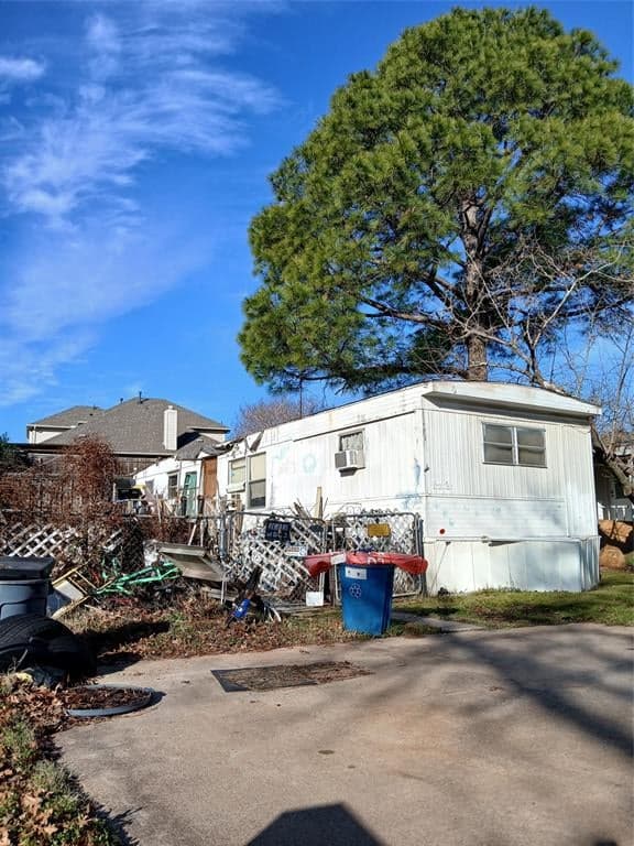 116 Karen Ln