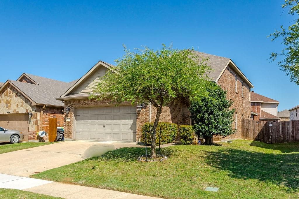 5813 Maui Dr