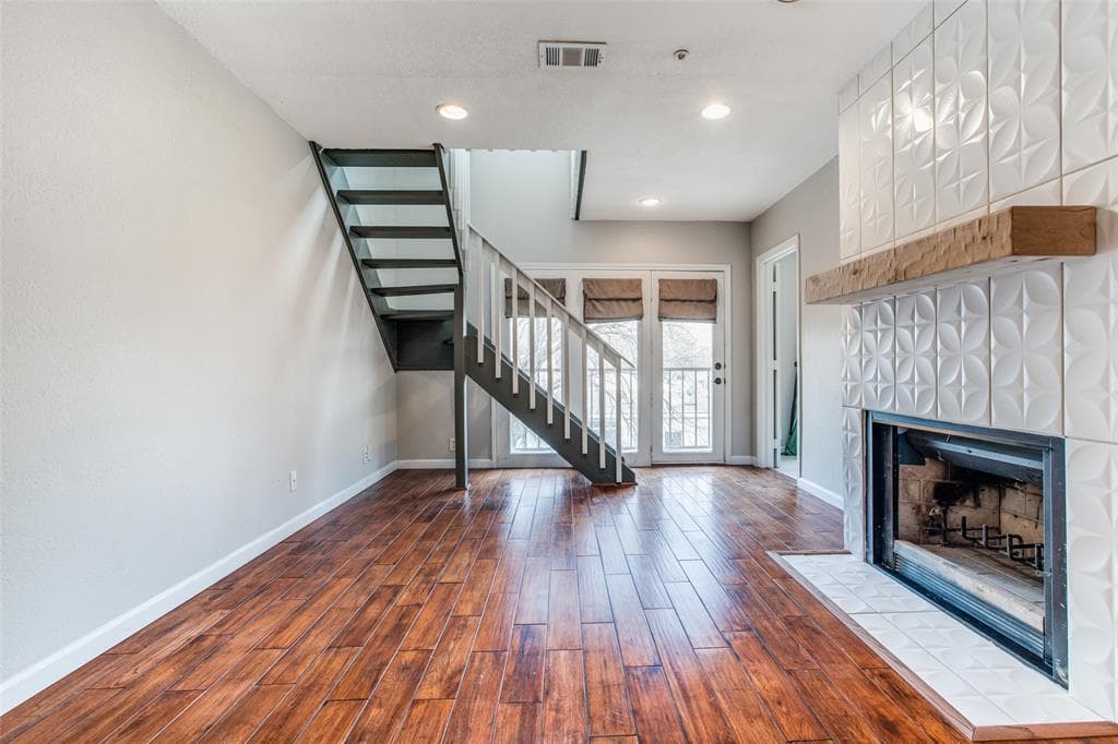4303 Buena Vista St Apt 302