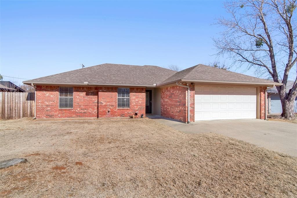 2801 Regal Dr