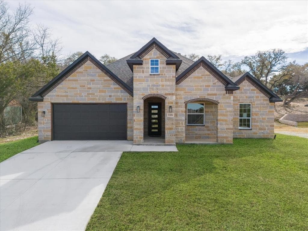 1105 Bandera Trl