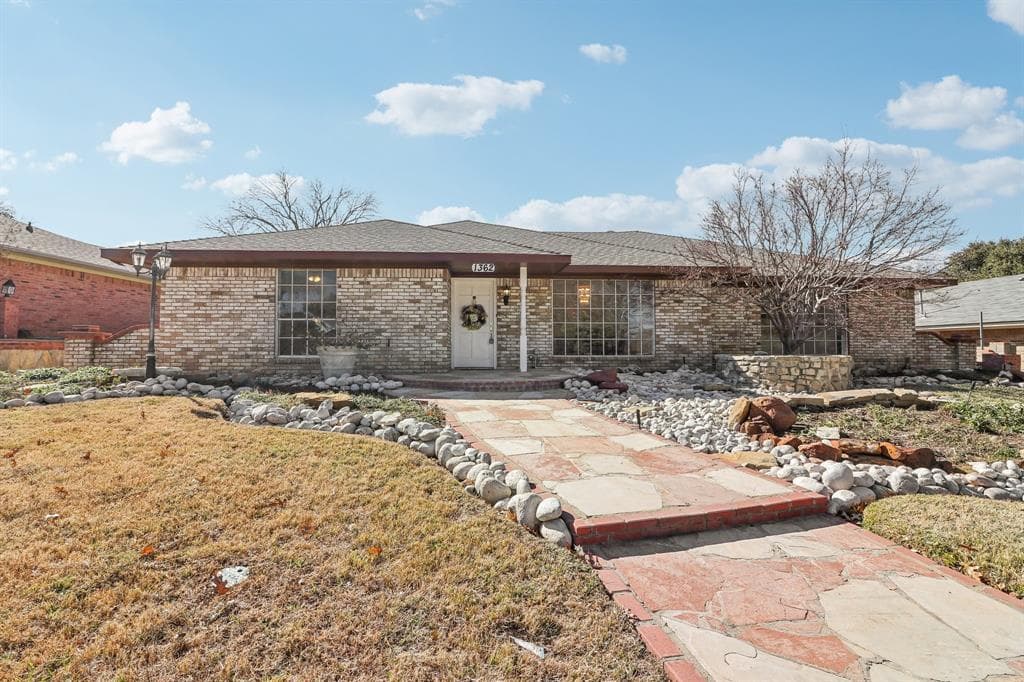 1362 Juniper Ln