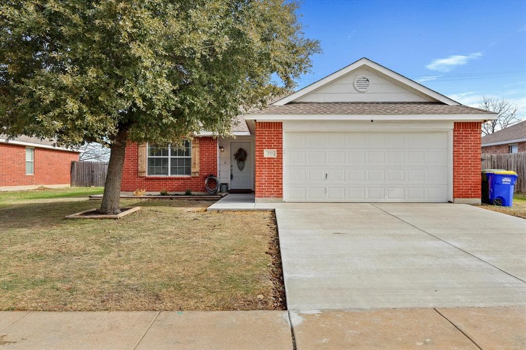110 Palomino Ln