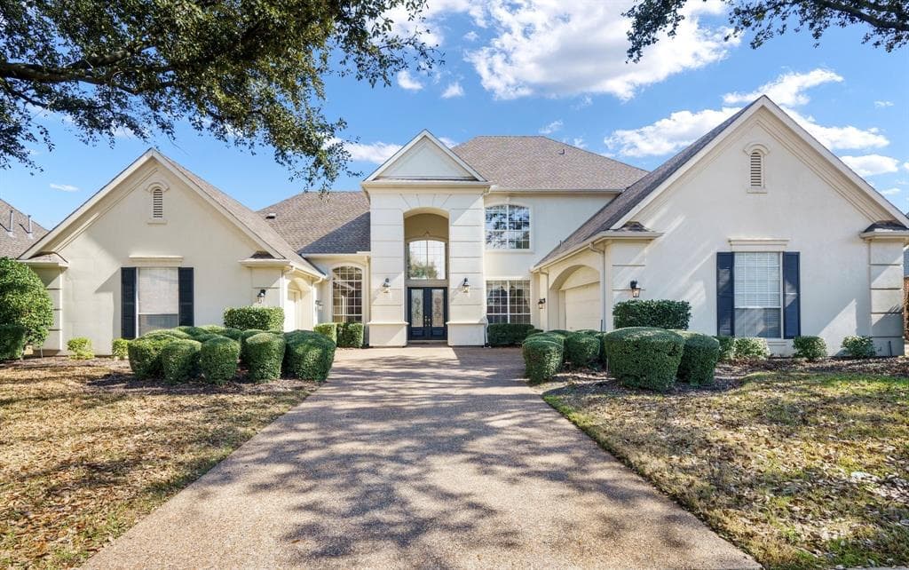 809 Lake Creek Dr