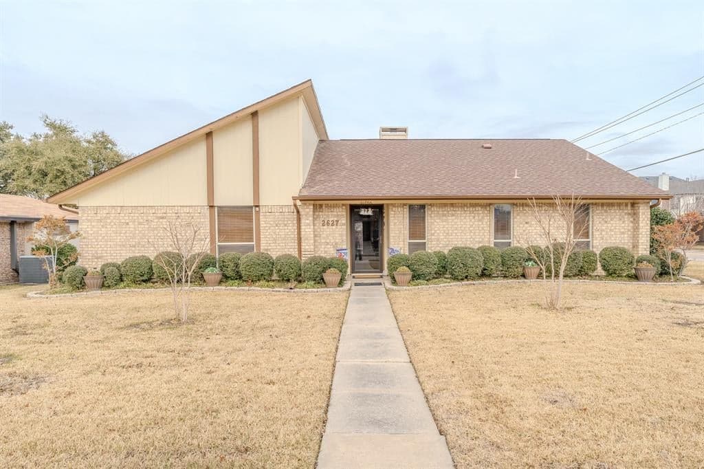 2627 Fallcreek Dr