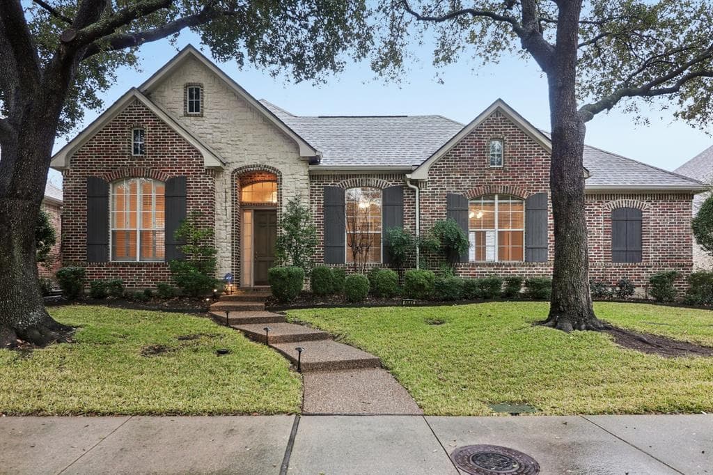 6644 Gretchen Ln