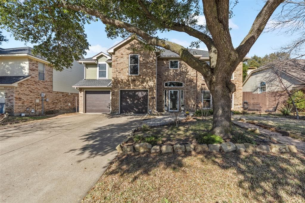 6017 Covington Dr