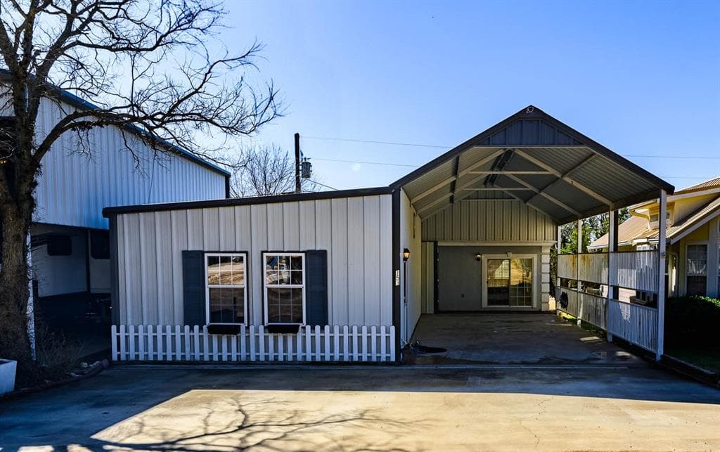 153 Yellowstone Dr
