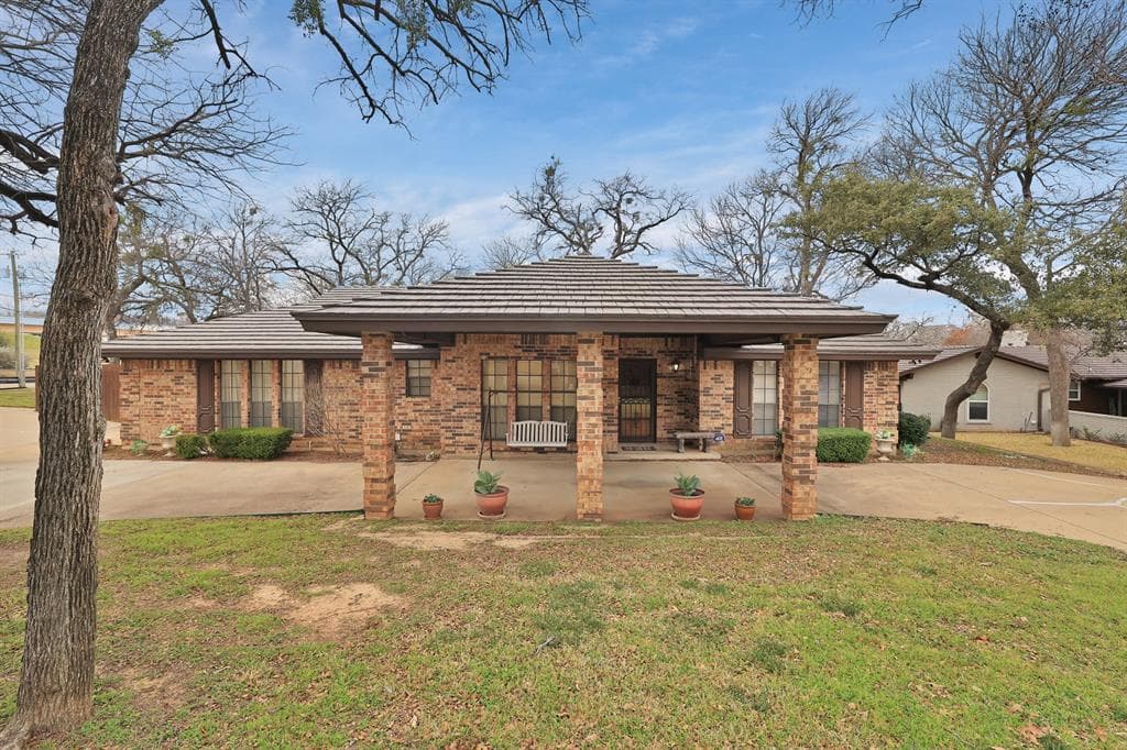 101 Timberlake Dr