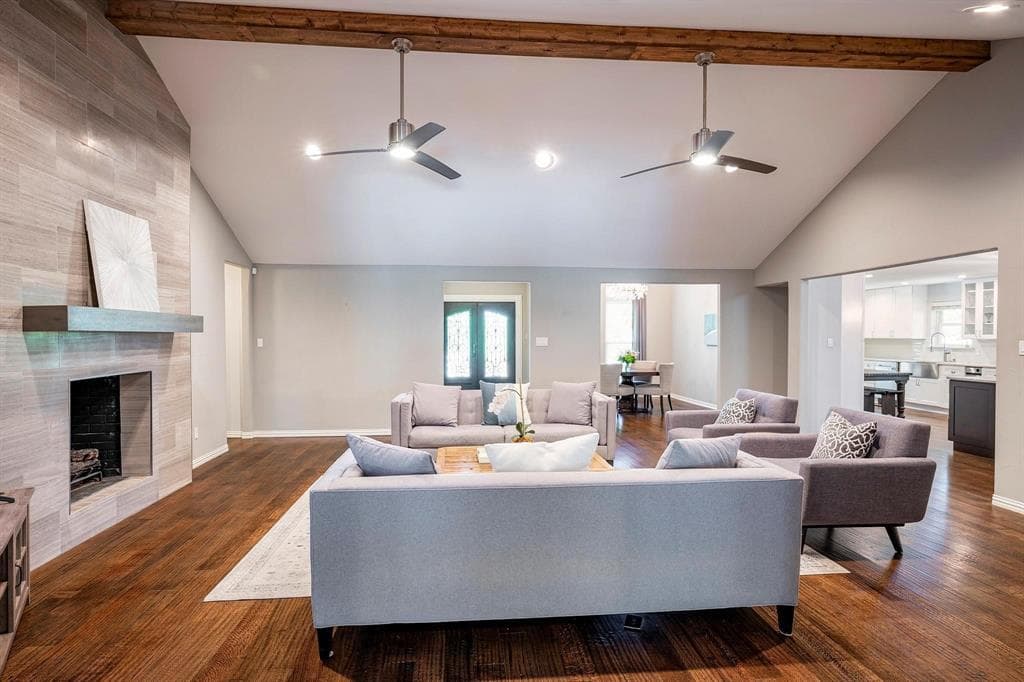 8809 Vista Oaks Cir