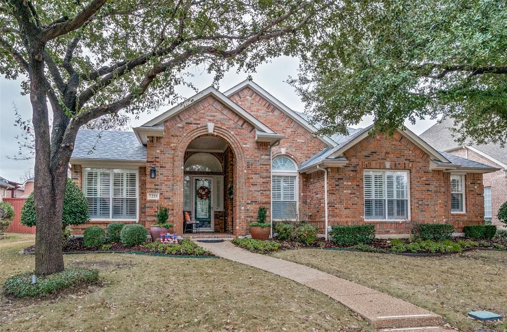 7219 Native Oak Ln