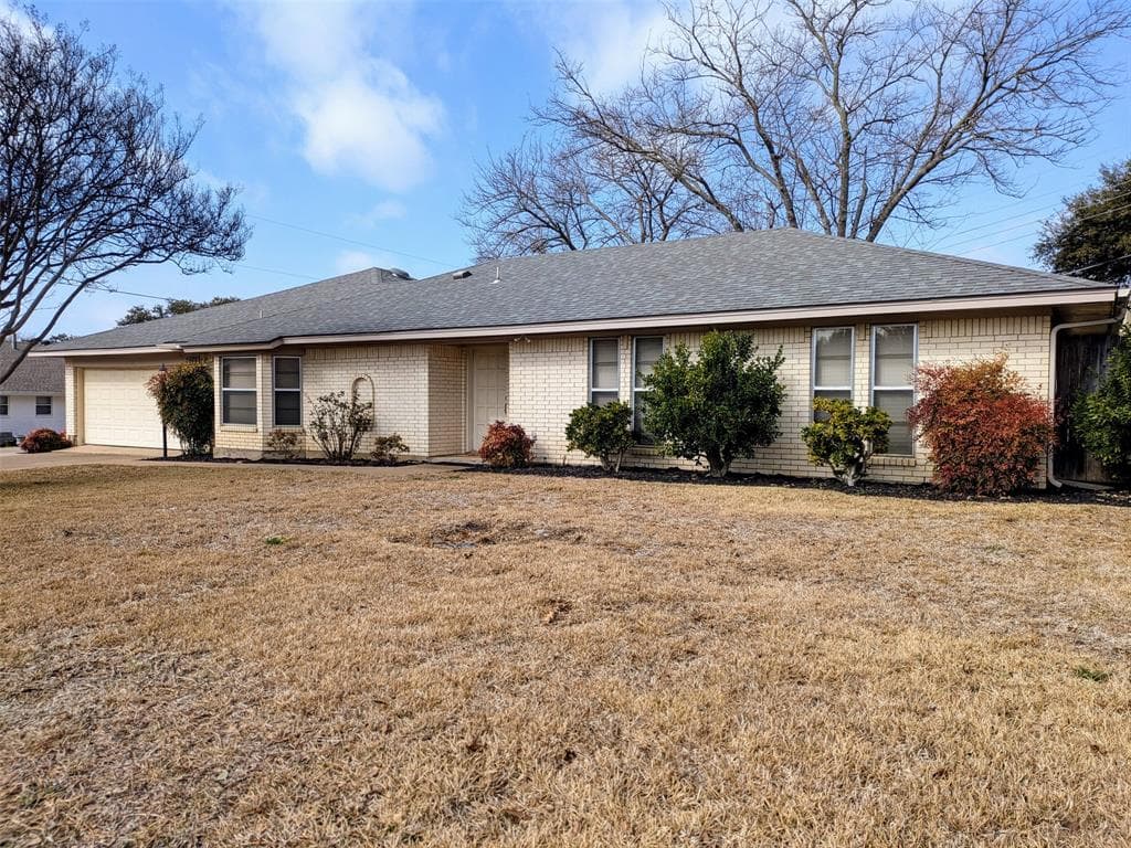 5608 Colusa Dr