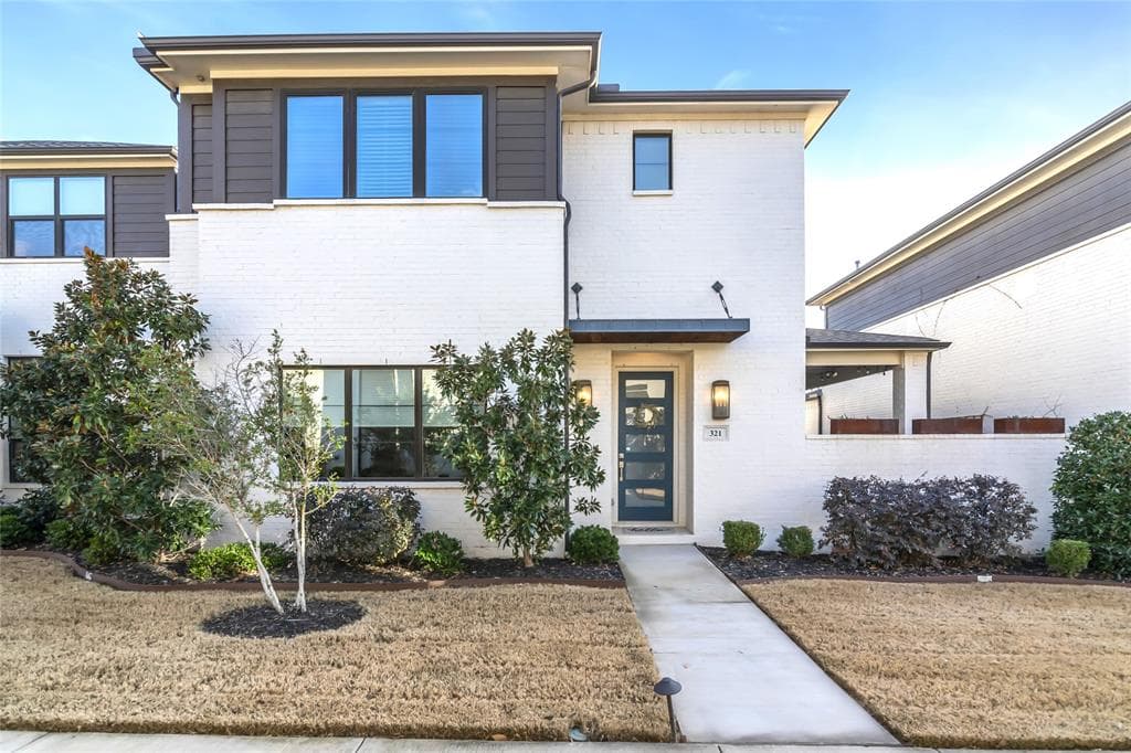 321 Sunset Ln
