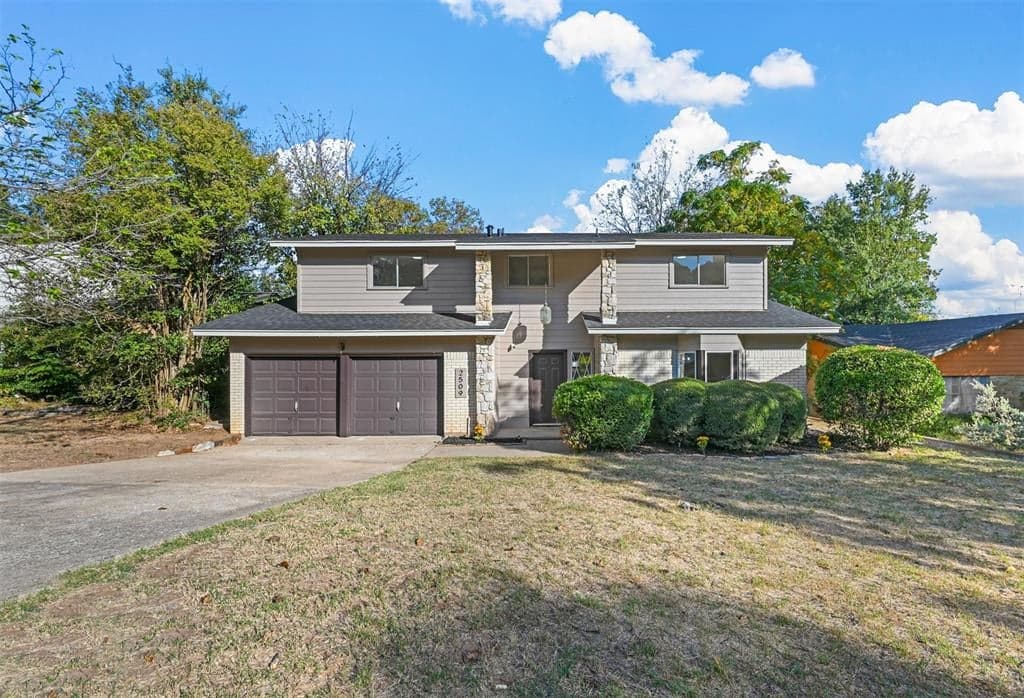 2509 White Oak Ln