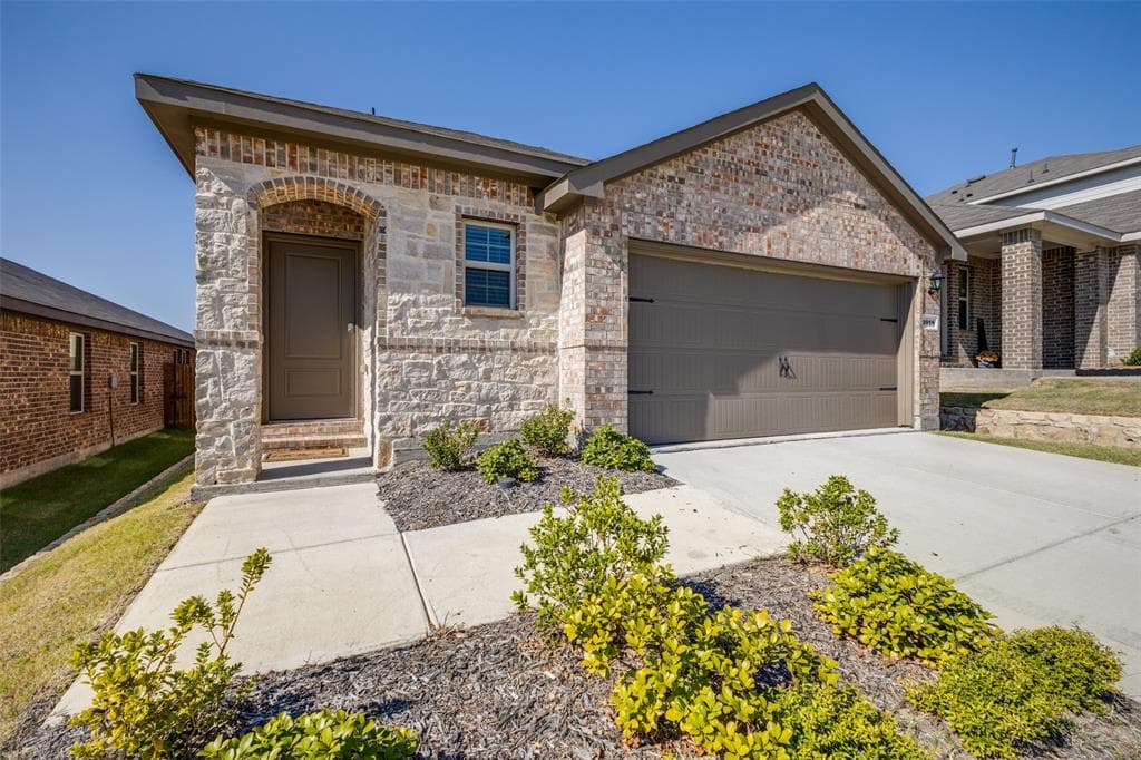 1018 Rio Bravo Dr
