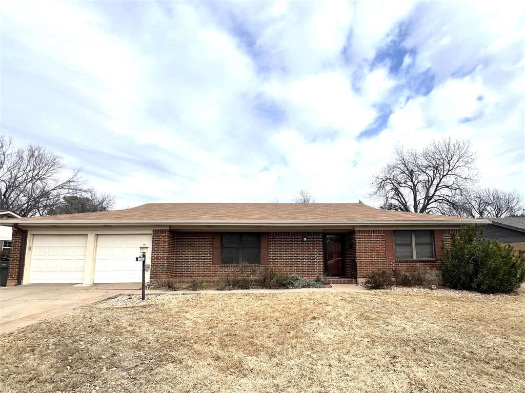 2415 Picadilly Ln
