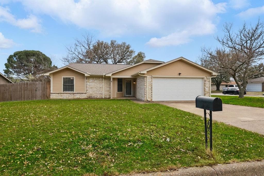 1200 Timbercrest Dr