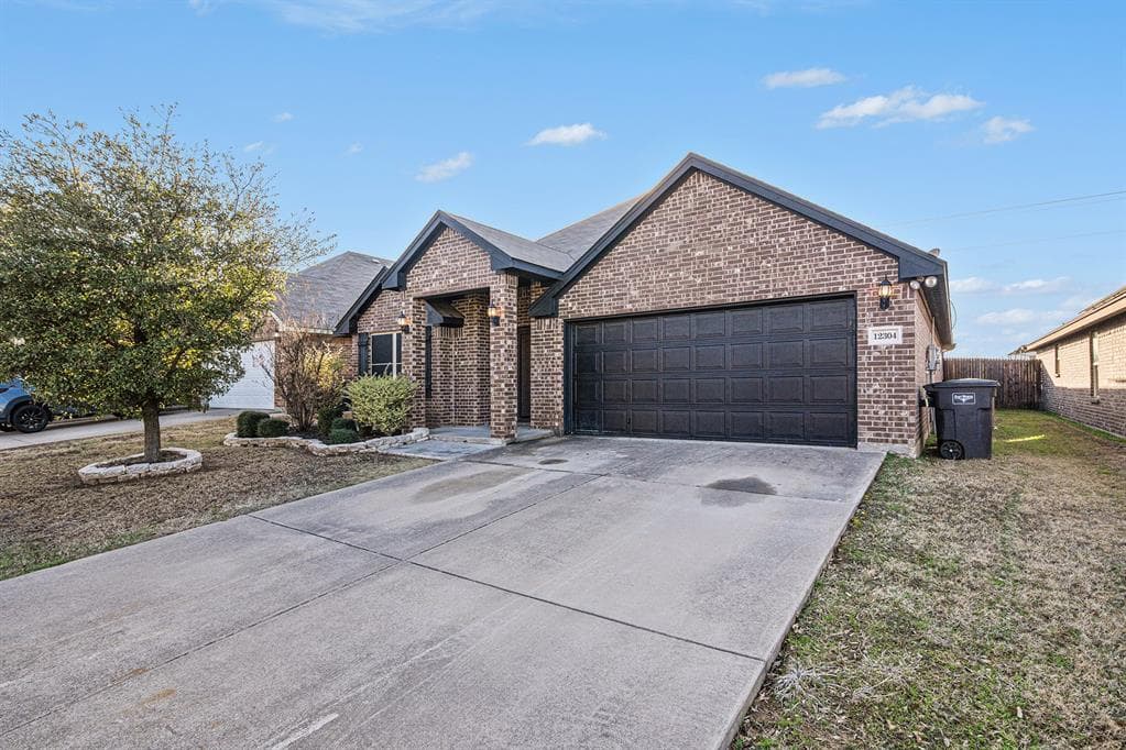 12304 Hunters Knoll Dr