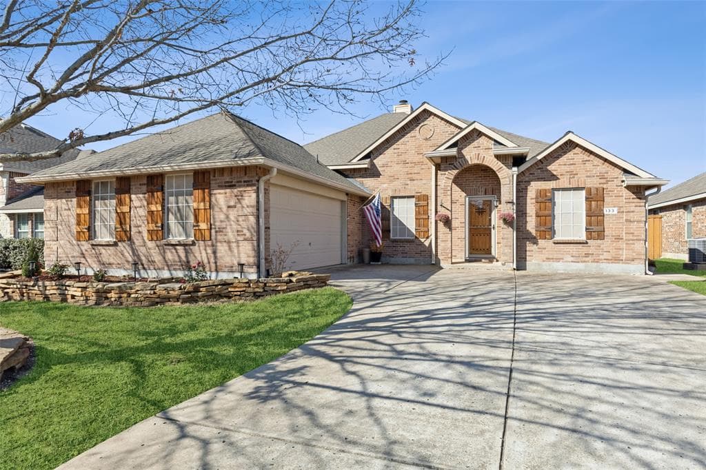 133 Hickory Creek Dr