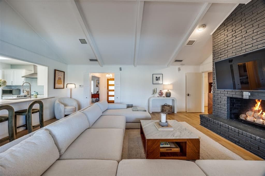 Gallery image 3