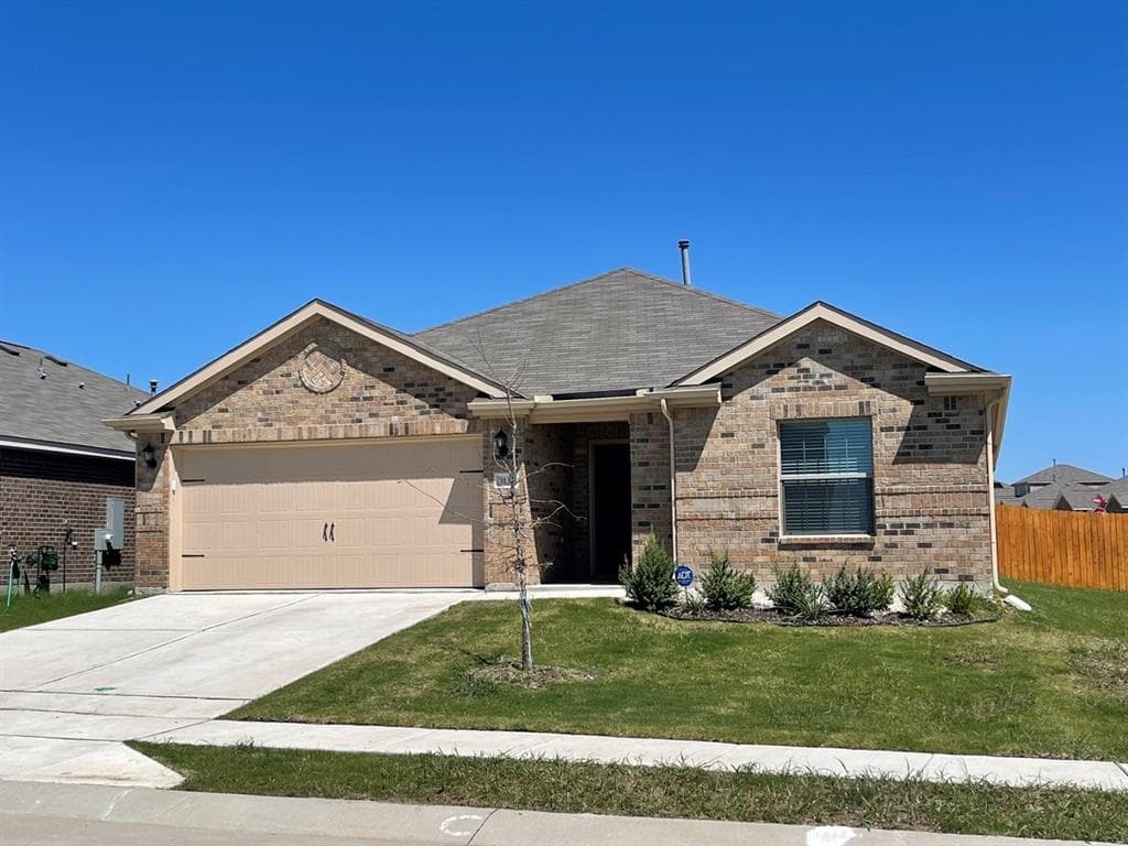 3135 Angus Dr