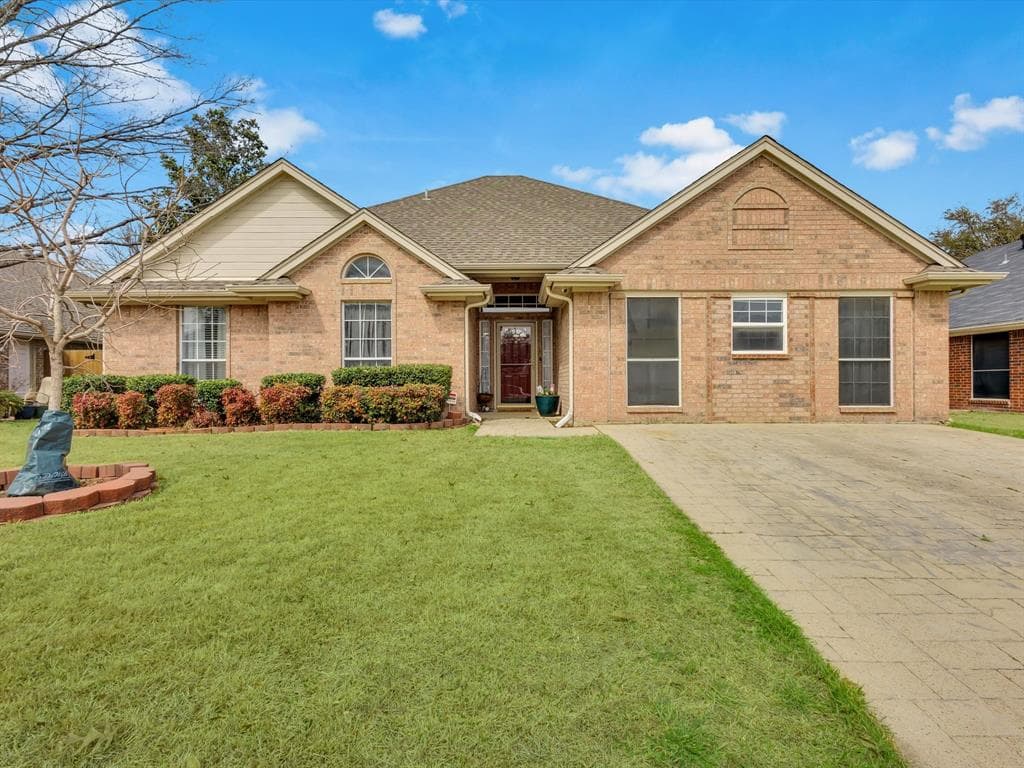 1140 Springwood Dr