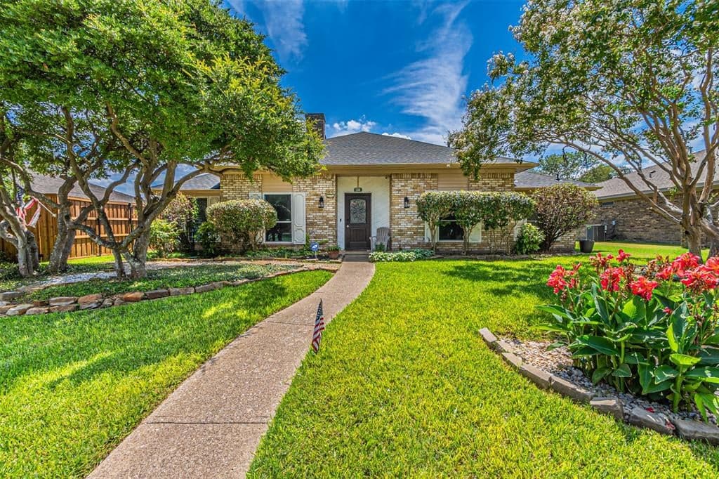 1500 Flintwood Dr Fl Intwood