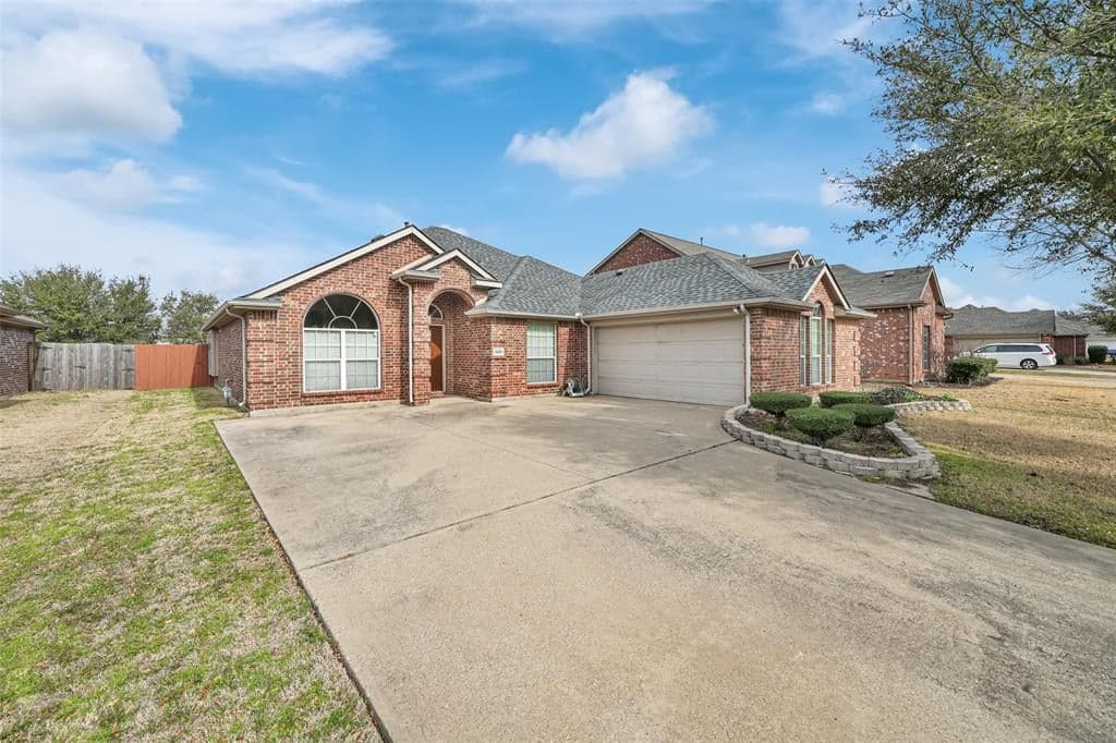 3201 Duchess Way