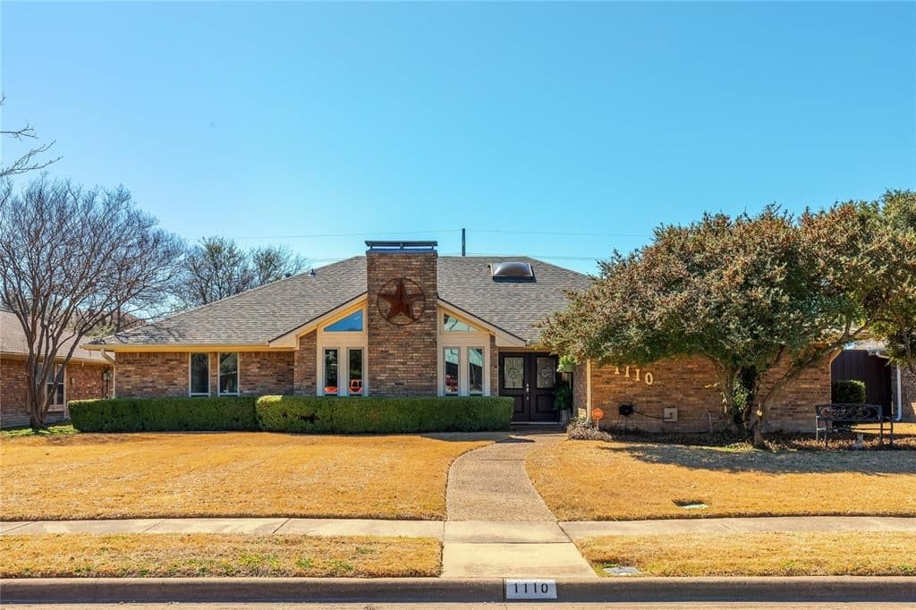1110 Sundial Dr