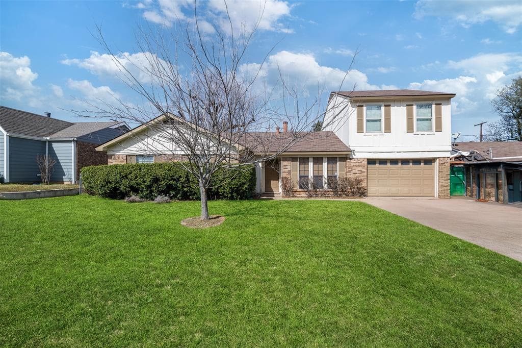 3807 Coronet Ln