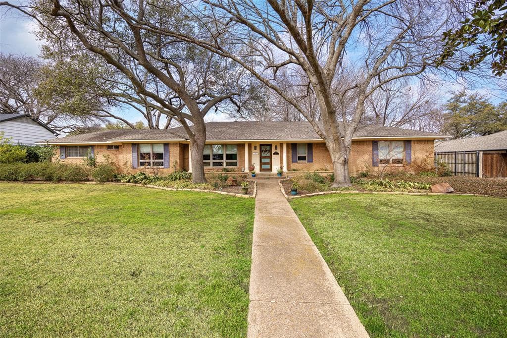 3787 Vinecrest Dr
