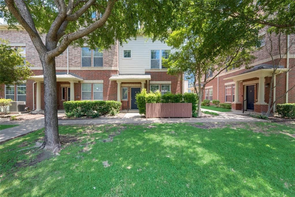 4904 Live Oak St # 3-304