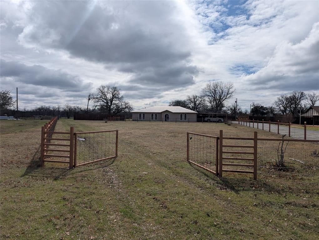 122 Wolf Cir