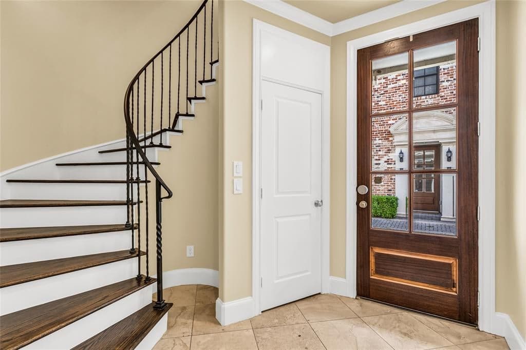 Gallery image 4