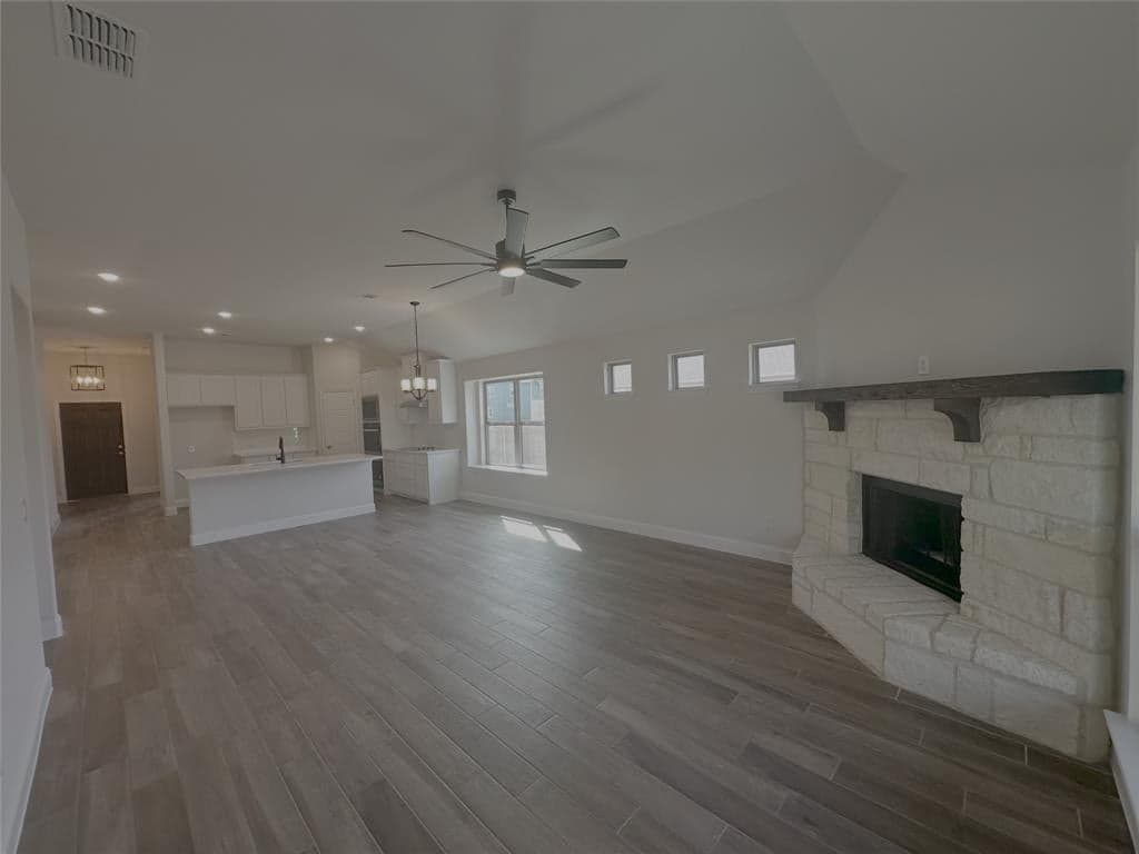 608 Kyle Dr