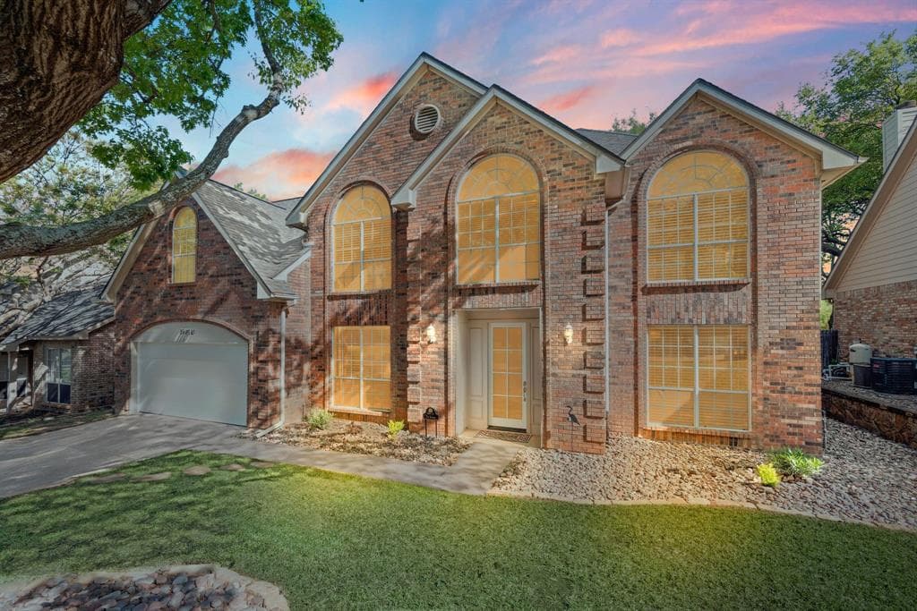 3220 Shady Glen Dr