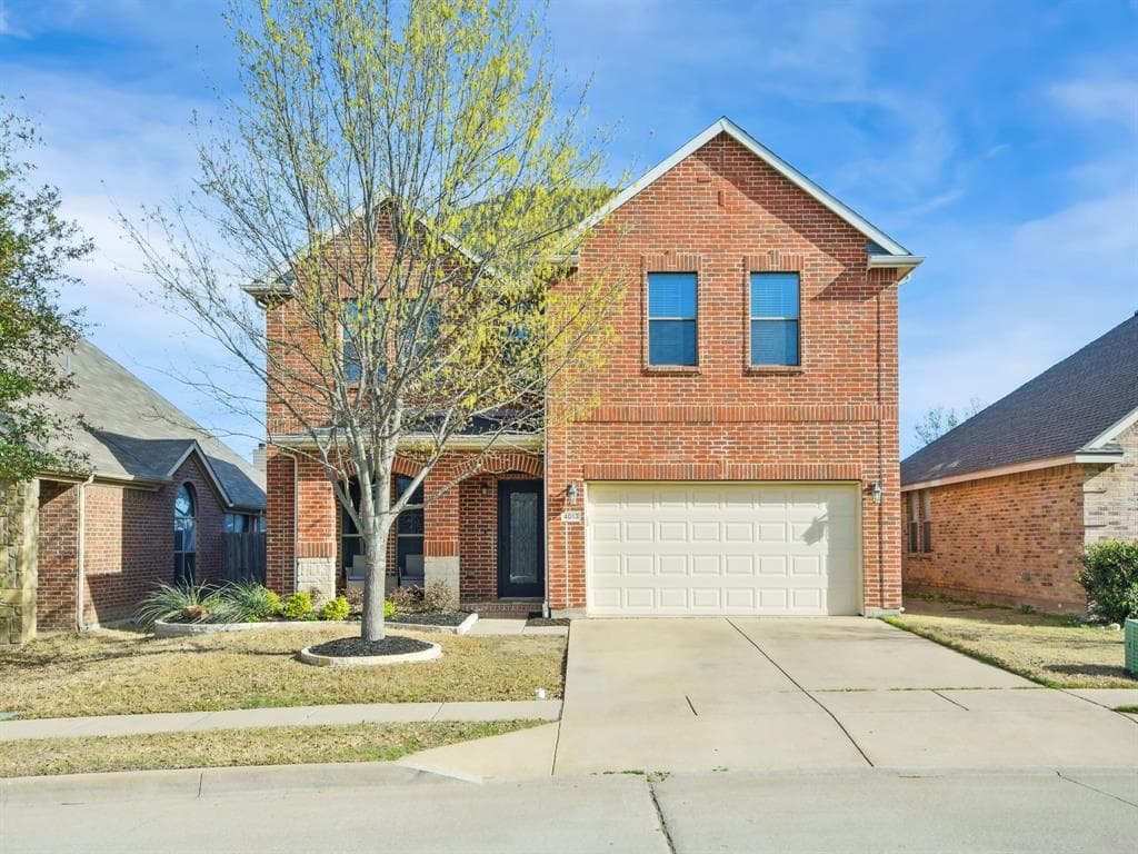 4013 Hollow Lake Rd