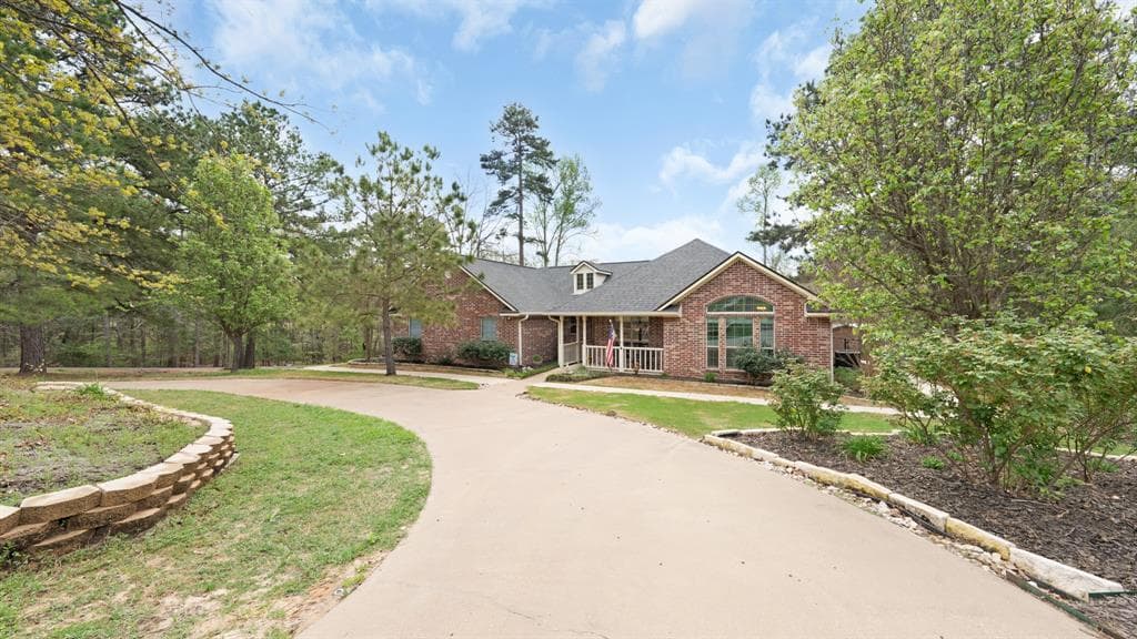 176 County Road 2318