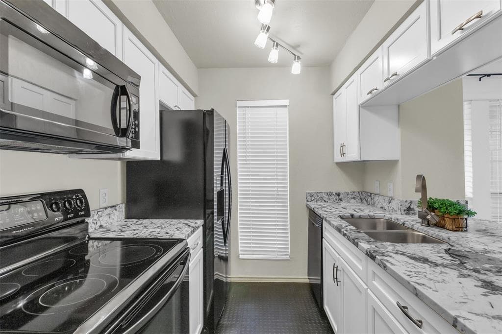 4067 Beltway Dr # U-225