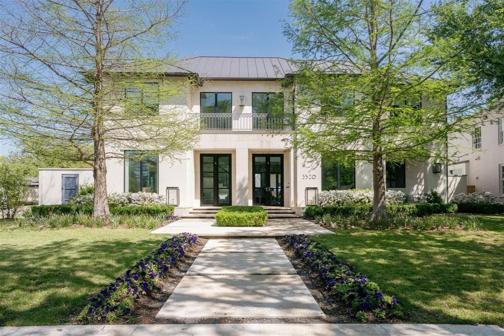 3320 Colgate Ave
