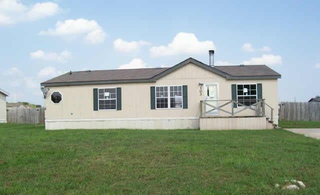 103 Pecan St