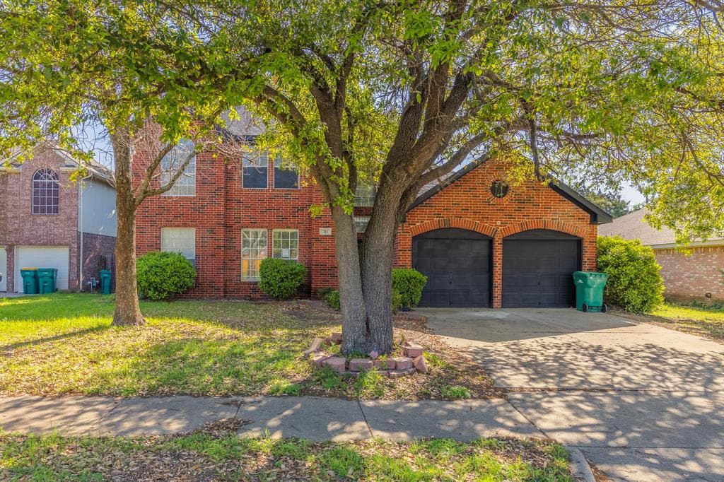 211 Moss Dr