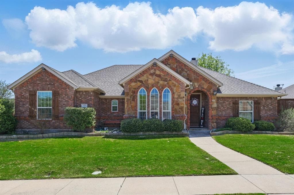 430 Chisholm Trl