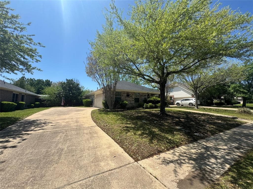 132 Yosemite Ln